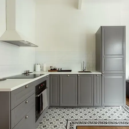 Bright And Cosy 1bdr Centre Butas *