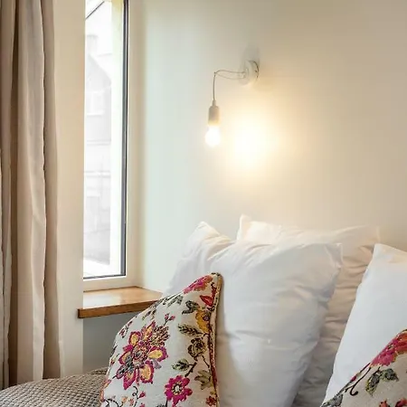 Bright And Cosy 1bdr Centre