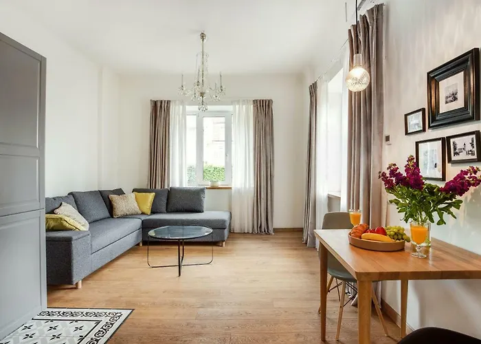 Bright And Cosy 1bdr Centre *