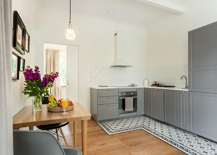 Bright And Cosy 1bdr Centre *